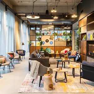 Hotell Moxy Berlin Airport